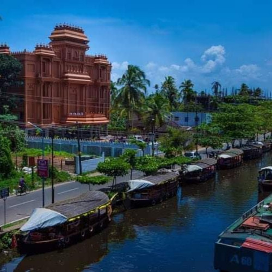 HAVELI Backwater Resort